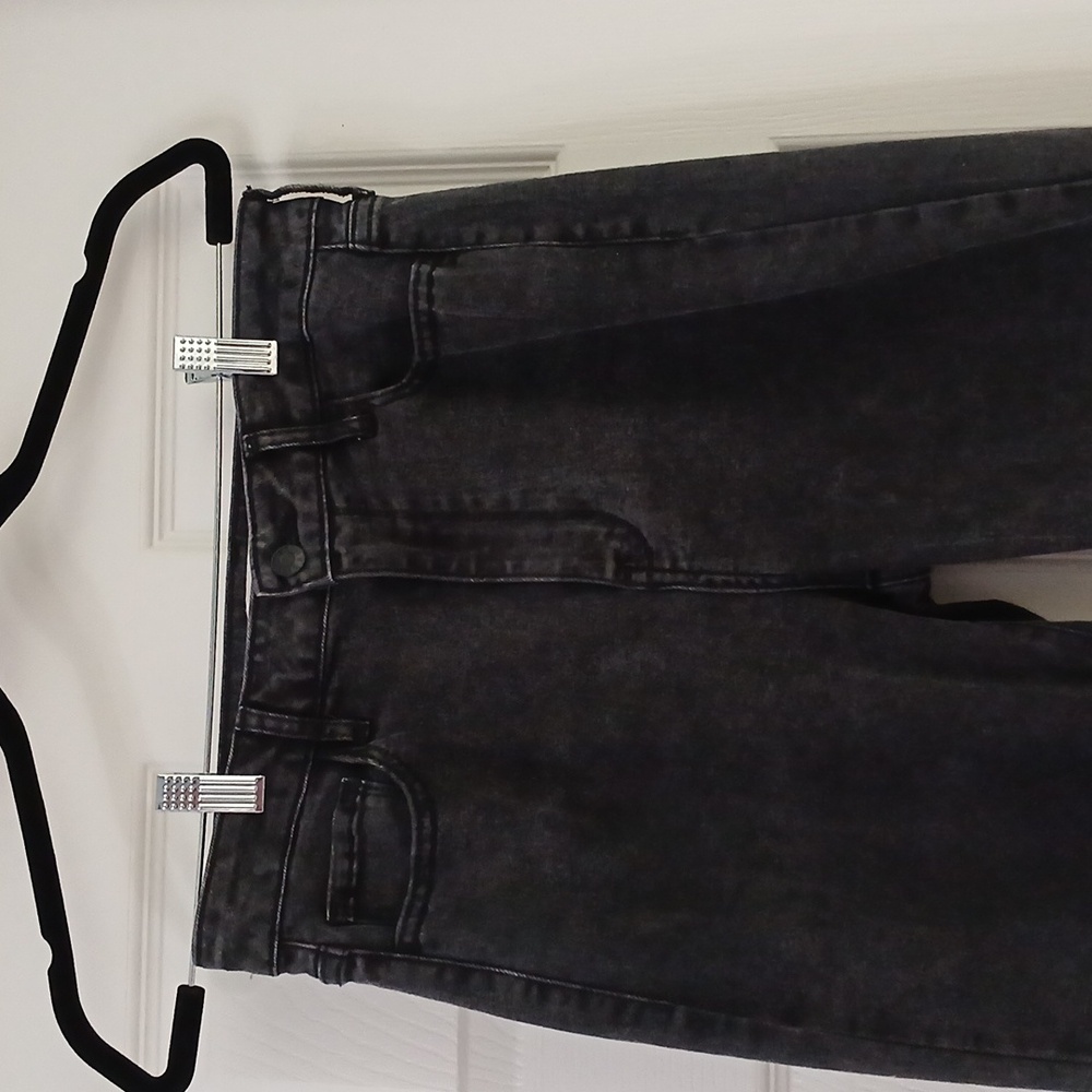 Carly Jean size 9 Black Miller jeans